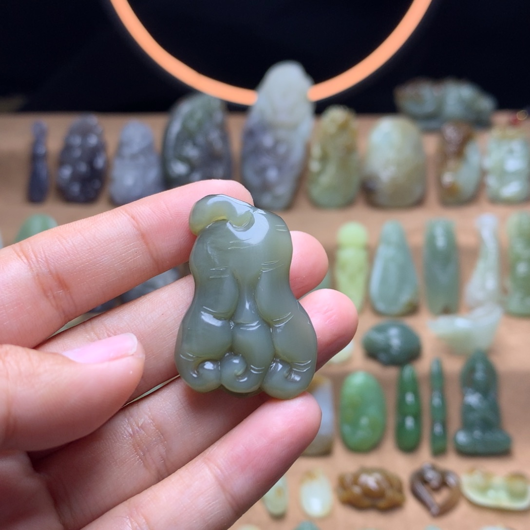 和田玉挂件未镶嵌