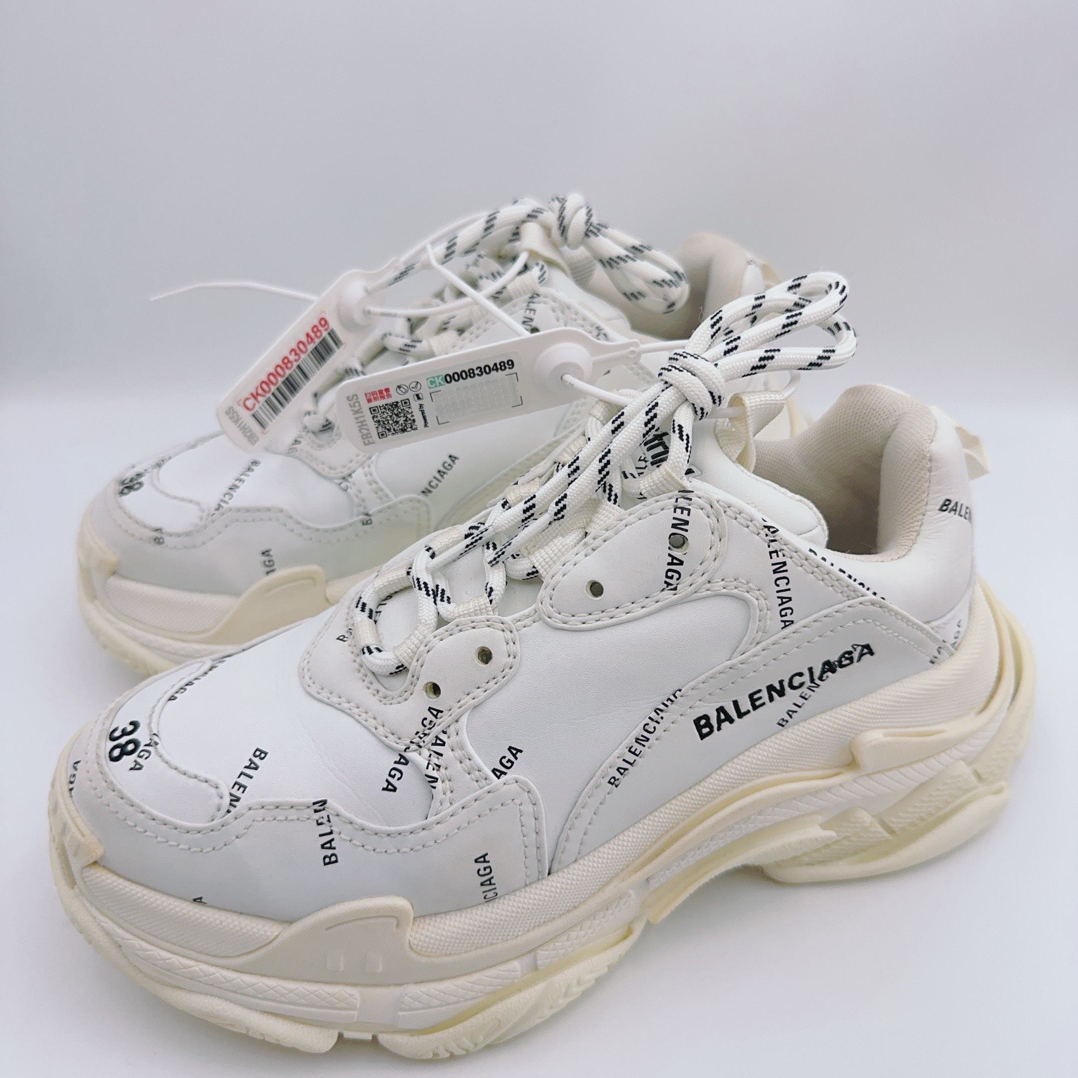 95新 Balenciaga/巴黎世家 38码/白色弹幕triples老爹鞋/01732