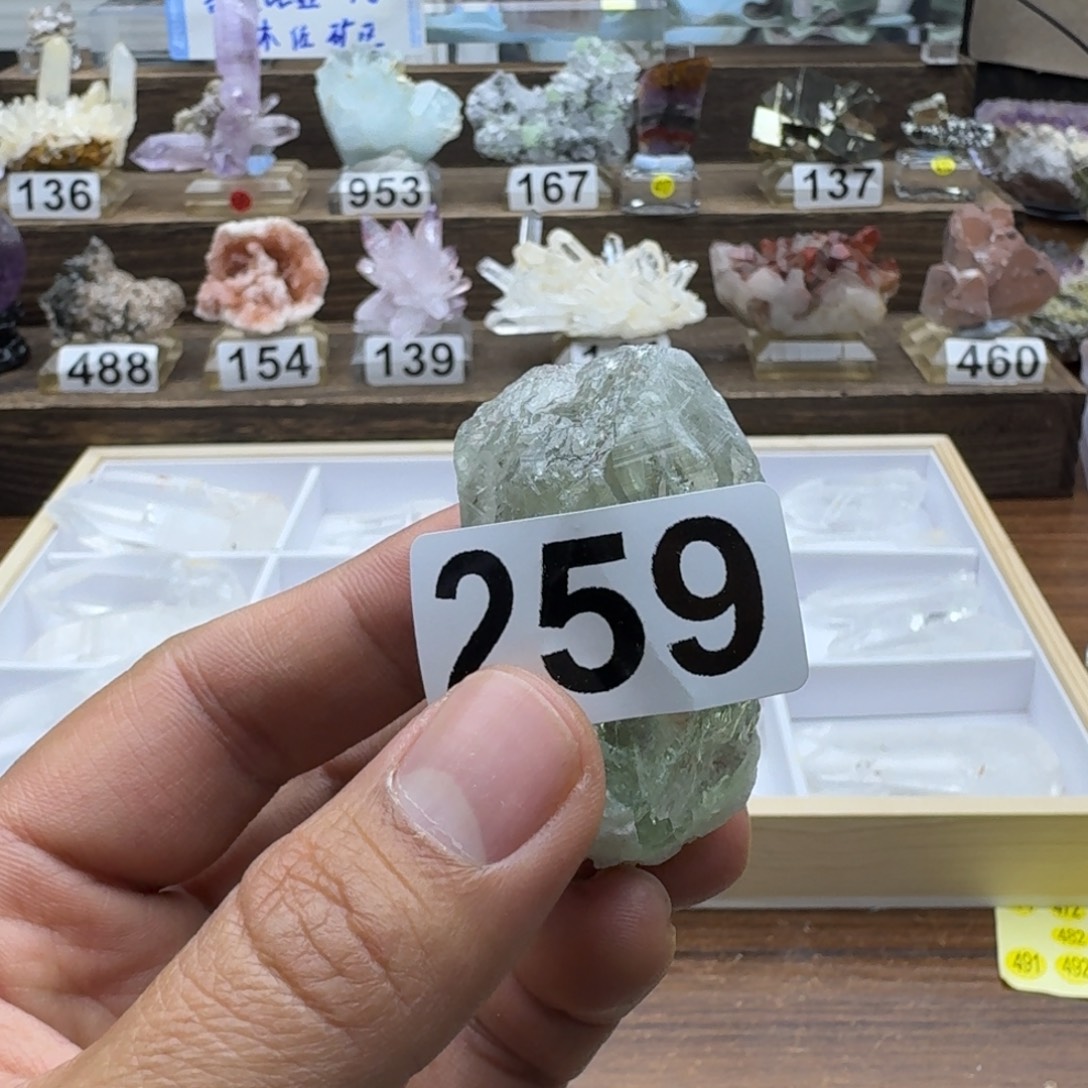 燊***珏珠宝半成品水晶未镶嵌