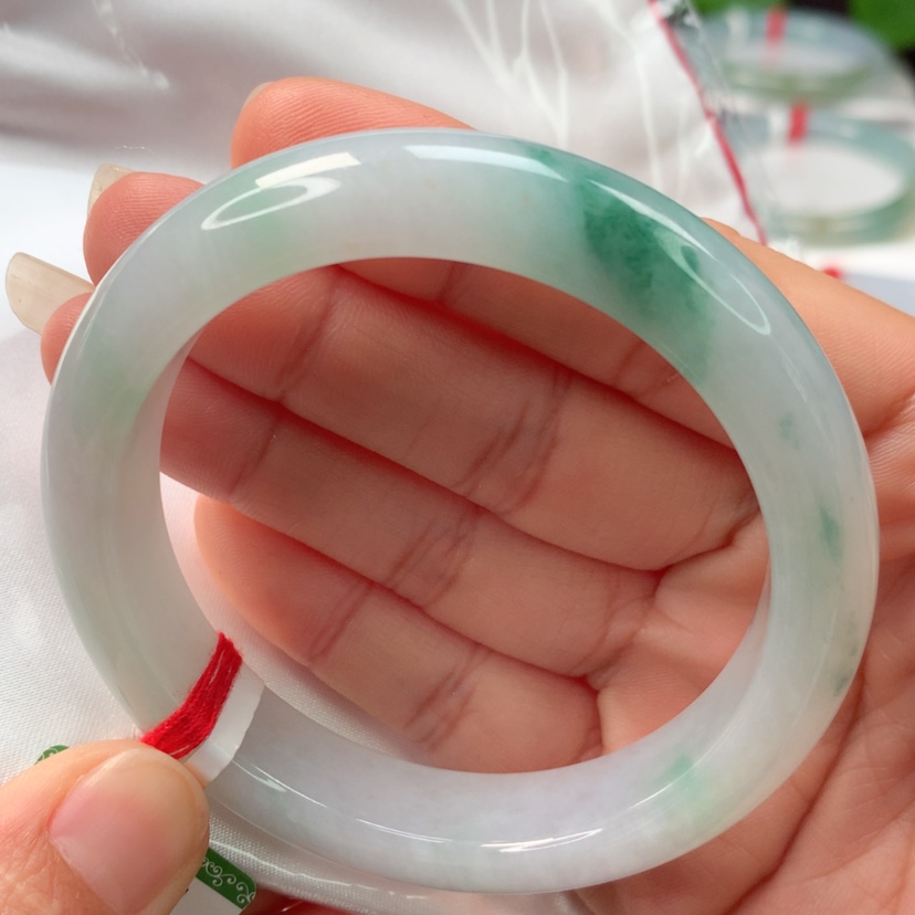 【闪购商品】翡翠手镯未镶嵌天然翡翠手镯