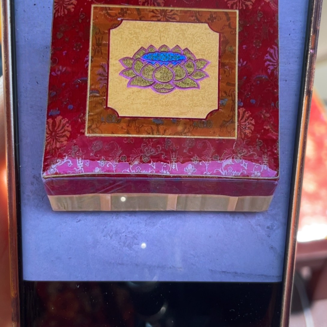 花***贵绸缎50红双贴金莲2个