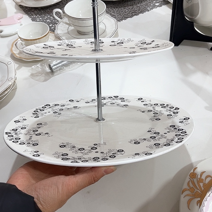 碗微瑕骨瓷串盘一个