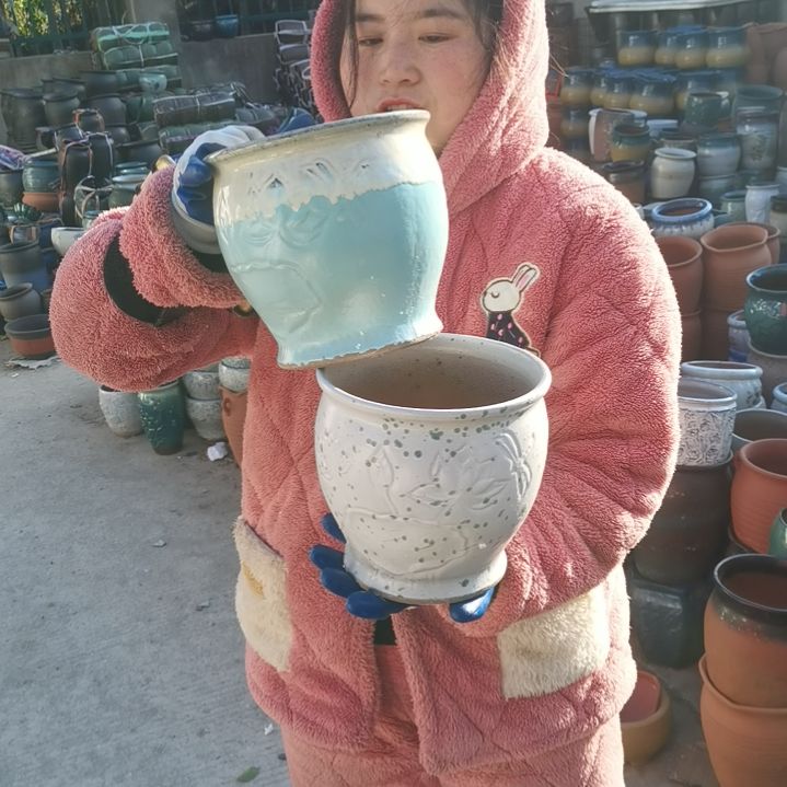 红陶口19高18瑕疵两个