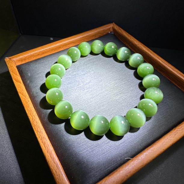 和田玉精品碧玉一线猫卡10mm