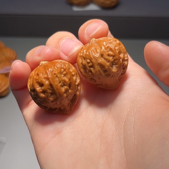 文玩核桃把件桃心981