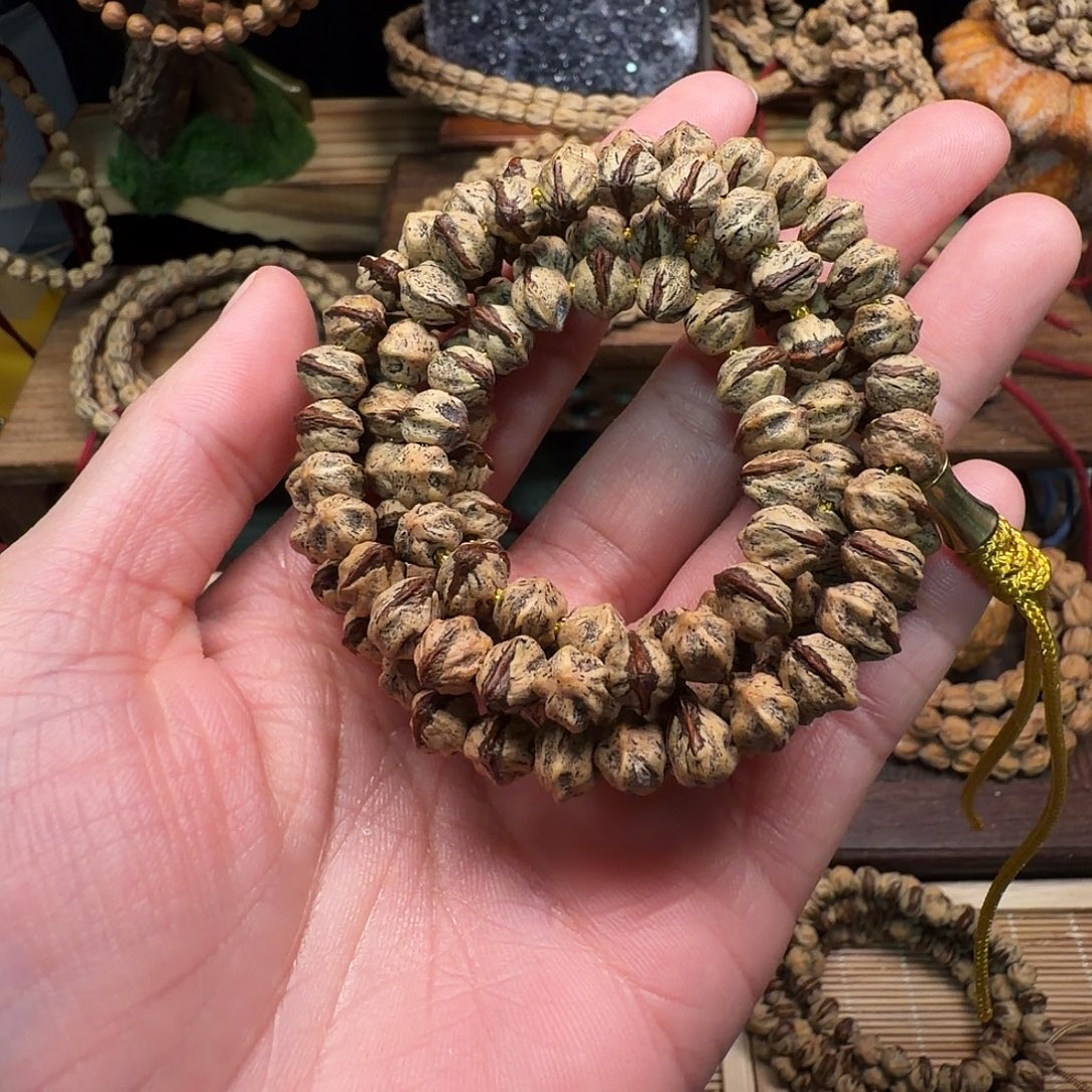 小***女吊坠柏香籽/百香籽