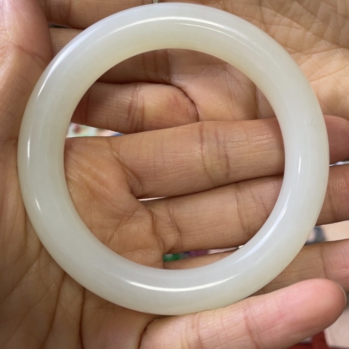 和田玉手镯未镶嵌实**在精美物件物件物件