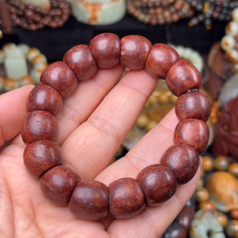 岫岩河磨玉（透闪石质玉）手链未镶嵌清*