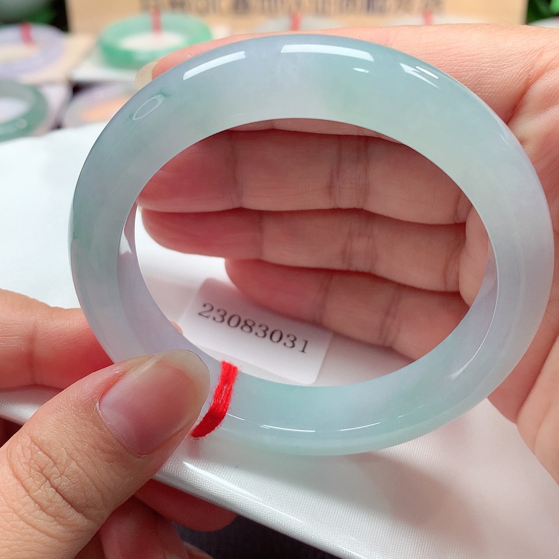 翡翠手镯未镶嵌天然缅甸A货翡翠手镯