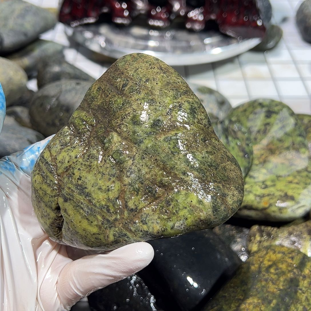 合金蛇纹石玉西藏藏玉药王石1*