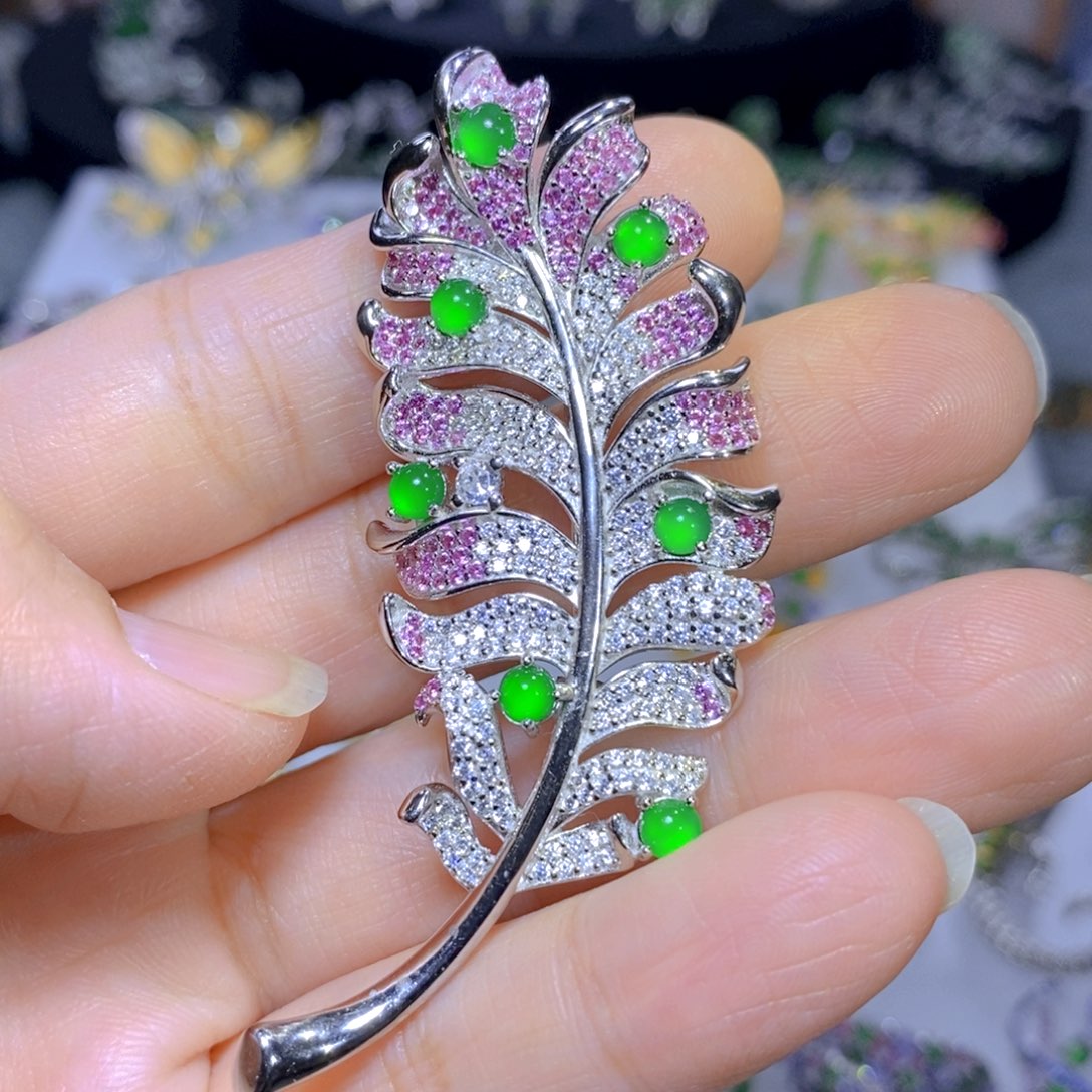 翡翠颈饰银S925镶嵌天然翡翠