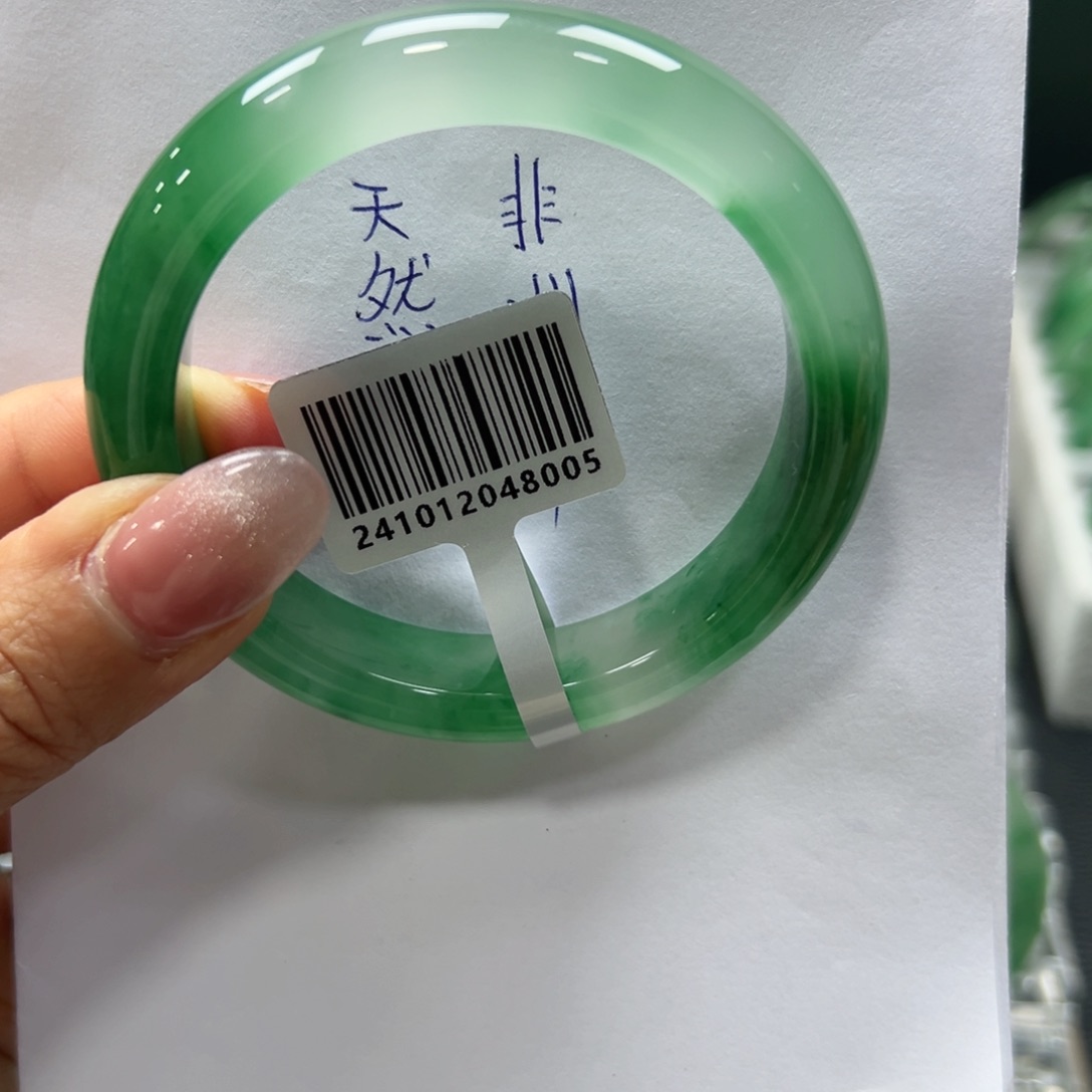 石英质玉手镯未镶嵌婉*