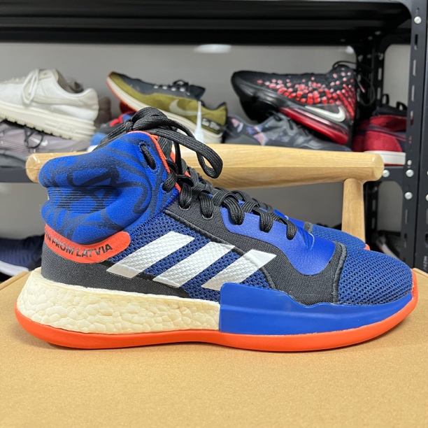 43码 adidas Marquee Boost 复古 实战 篮球鞋 波尔津吉斯PE 二手