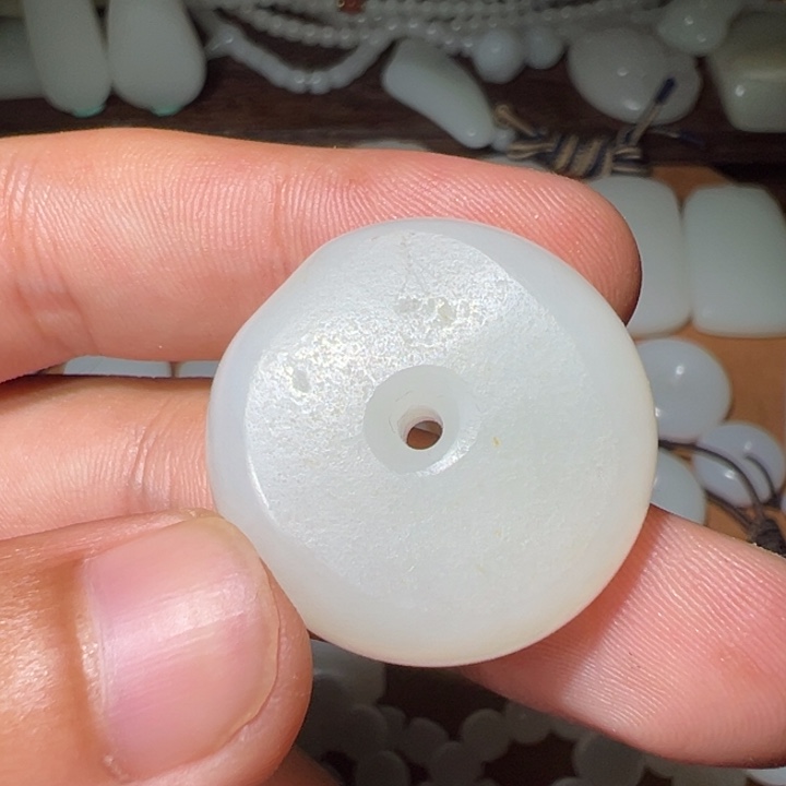 T***7手链未镶嵌和田玉