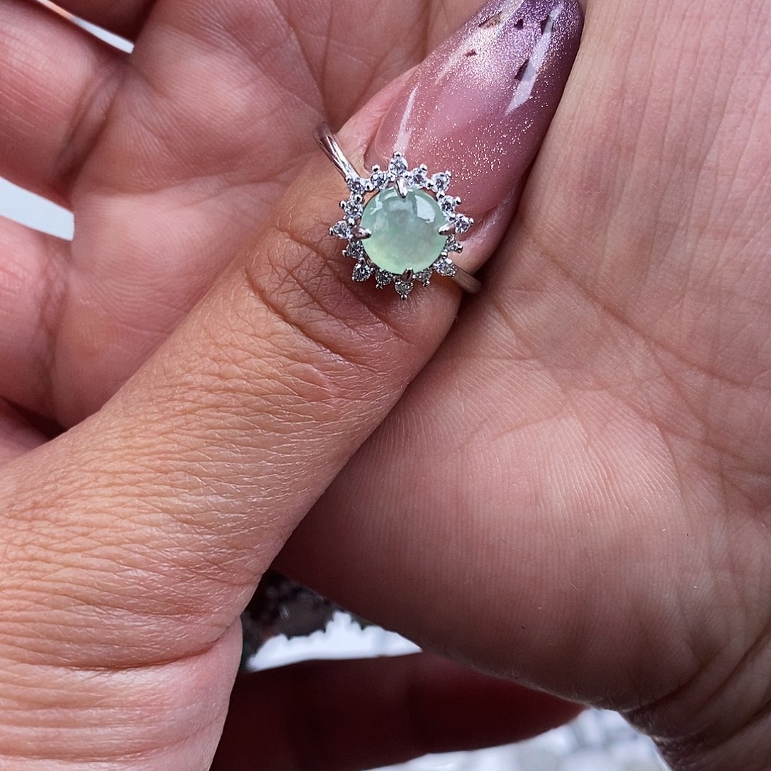 韩***儿翡翠未镶嵌戒指缅甸