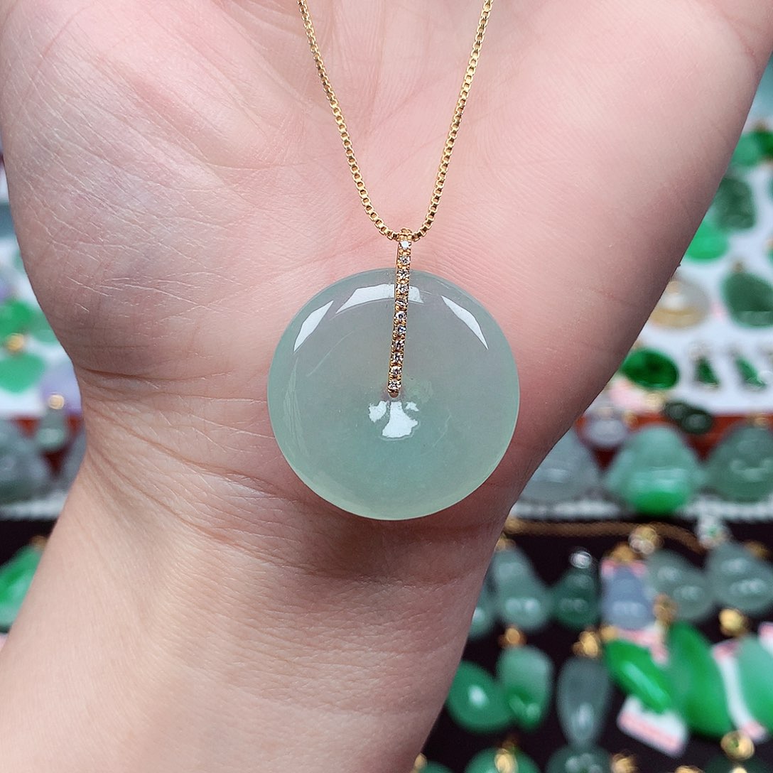 翡翠颈饰18K金镶嵌天然翡翠A货