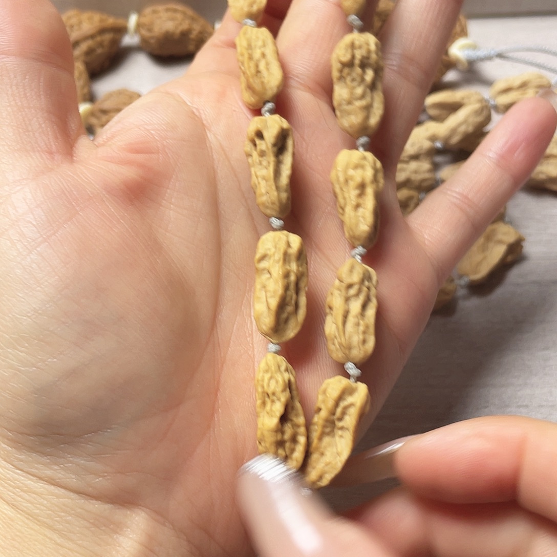 开****吊坠文玩核桃手串