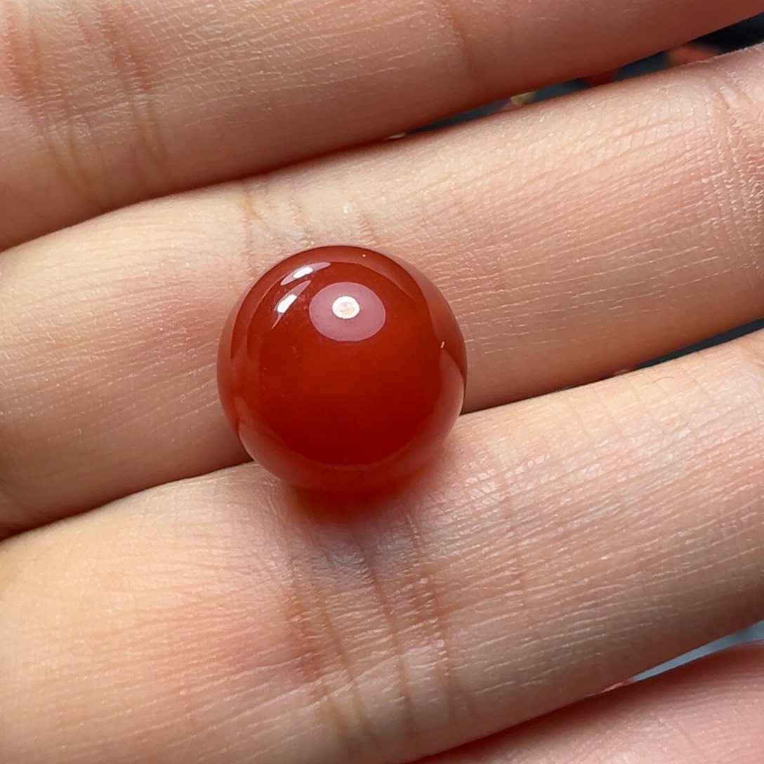 南红玛瑙珠子未镶嵌淡***伤