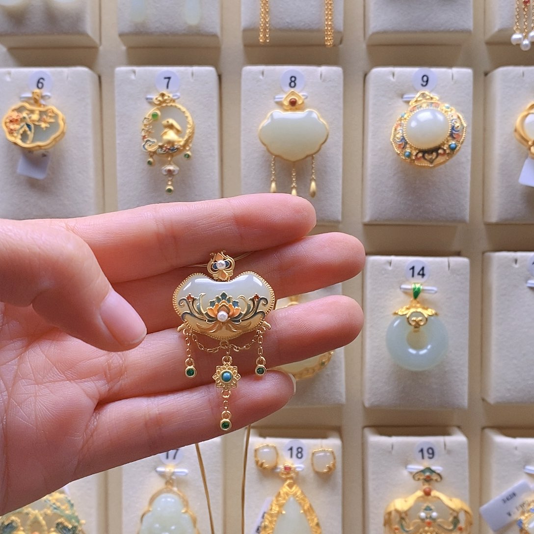 和田玉颈饰银S925镶嵌