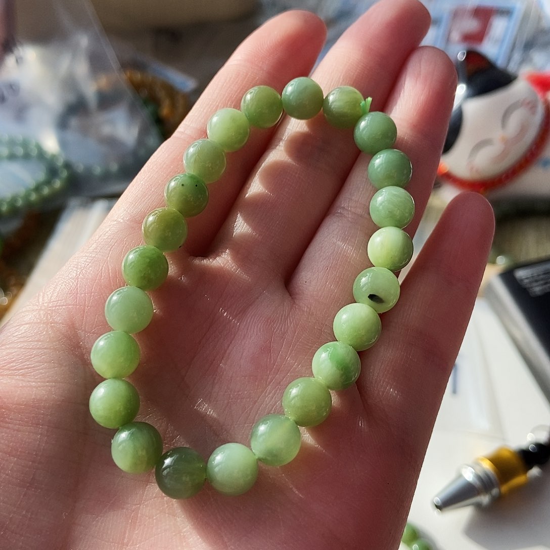 和田玉（碧玉）手链未镶嵌8mm黑羊洞