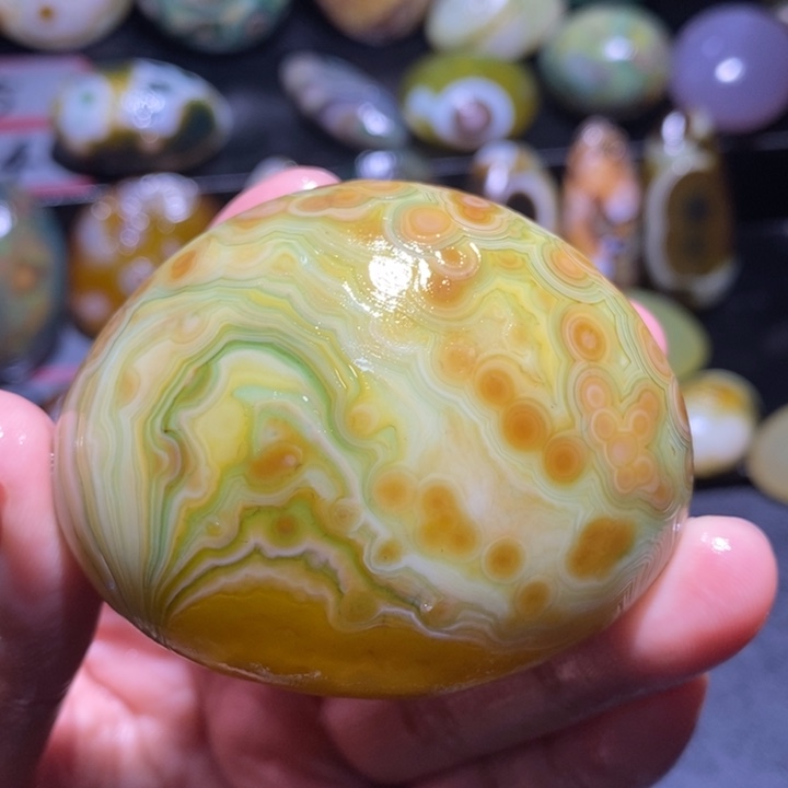 未镶嵌玛瑙/玉髓珠宝奇石