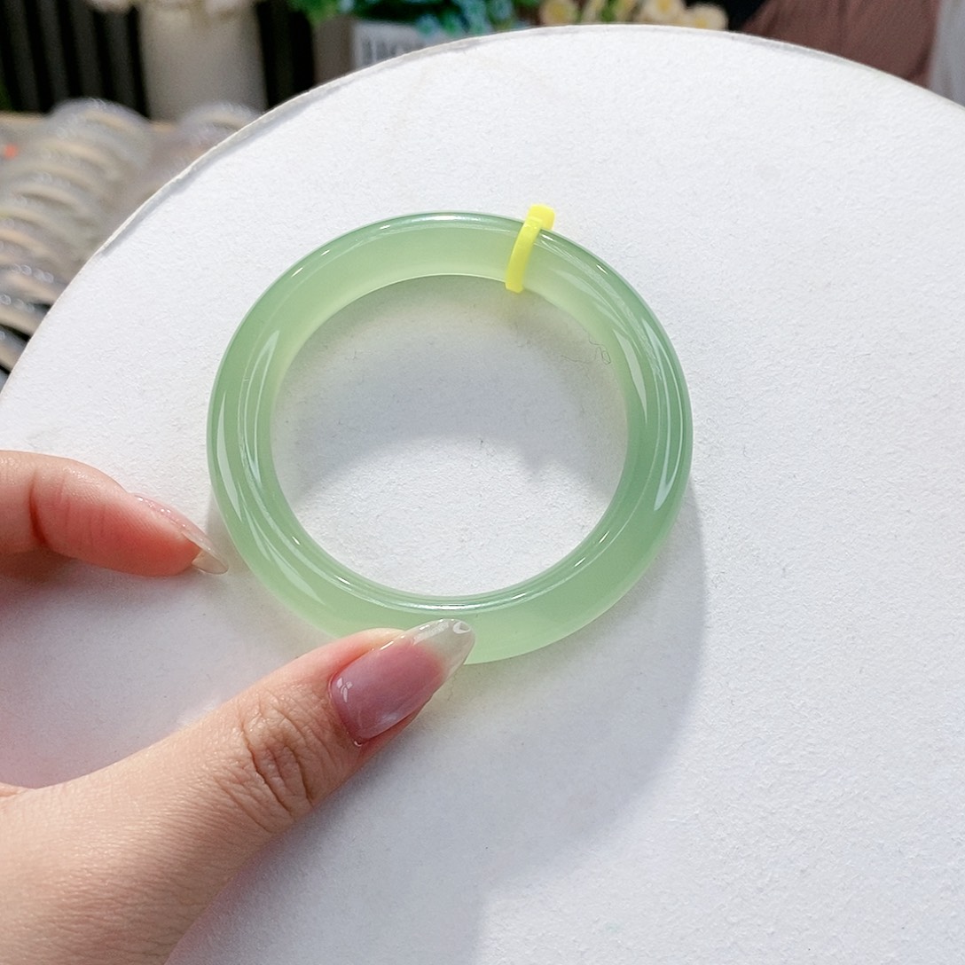 手镯玛瑙/玉髓未镶嵌54