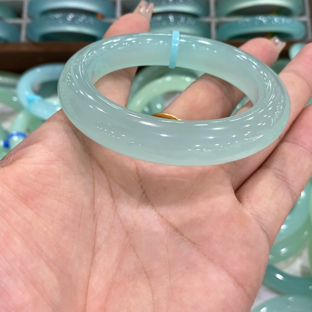 未镶嵌蛇纹石玉手镯