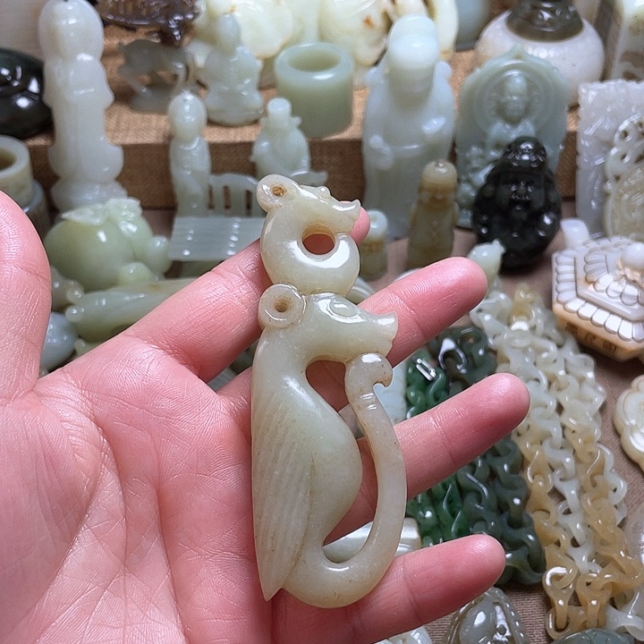 和田玉颈饰未镶嵌