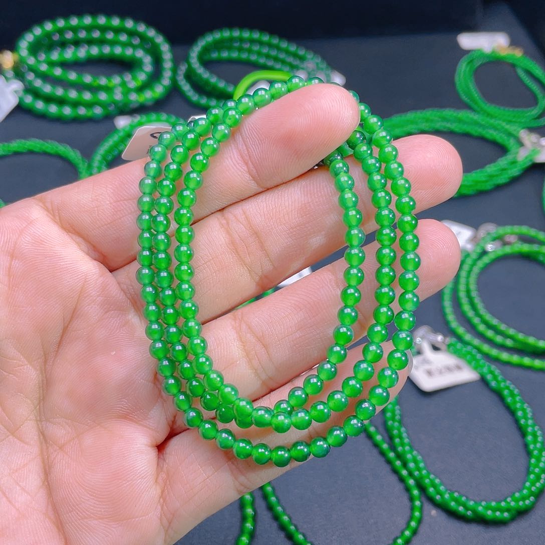 颈饰未镶嵌翡翠A货卡4