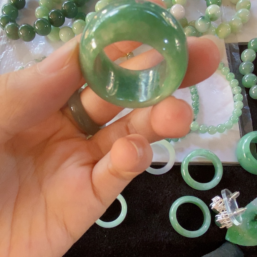 翡翠未镶嵌戒指翡翠戒指