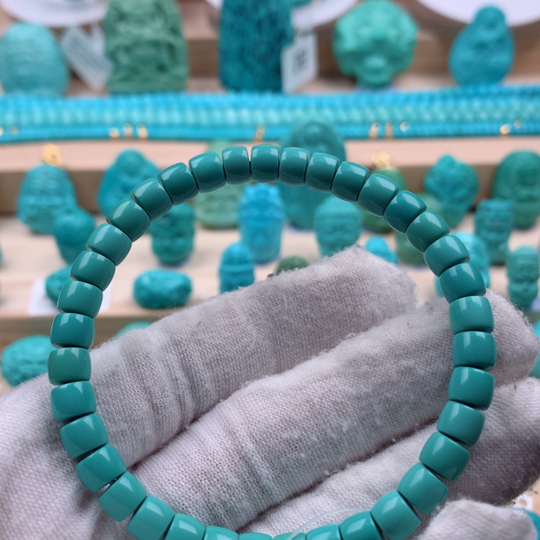 绿松石配饰未镶嵌