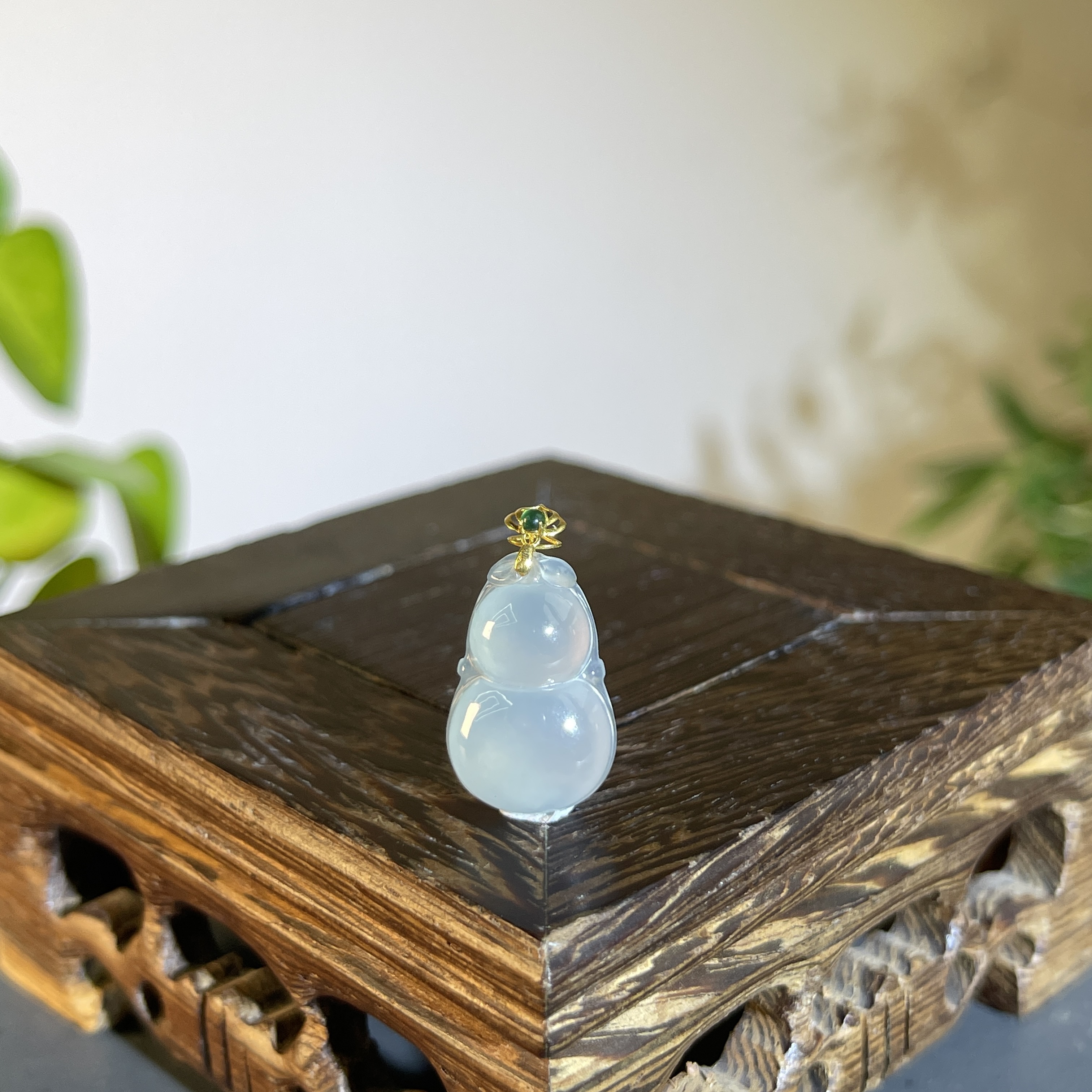 JTA14-34 天然缅甸A货翡翠 18K扣葫芦