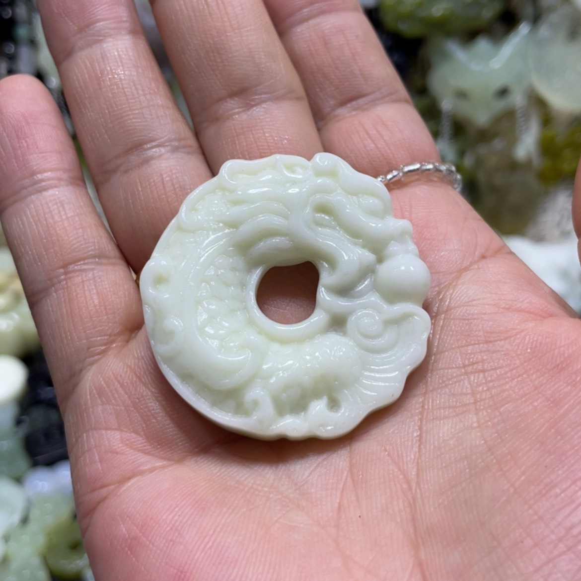 【闪购商品】岫玉颈饰未镶嵌25吊坠