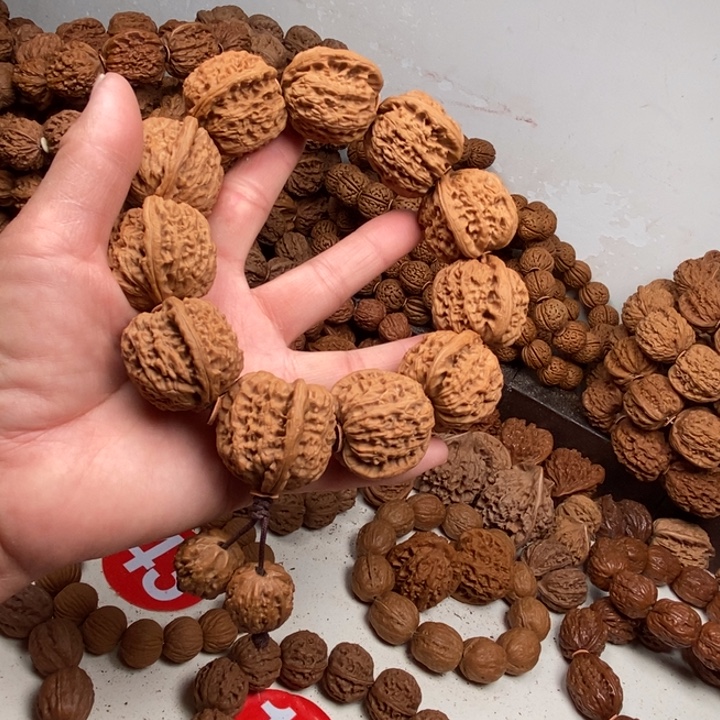 跟****核桃手持手串手链