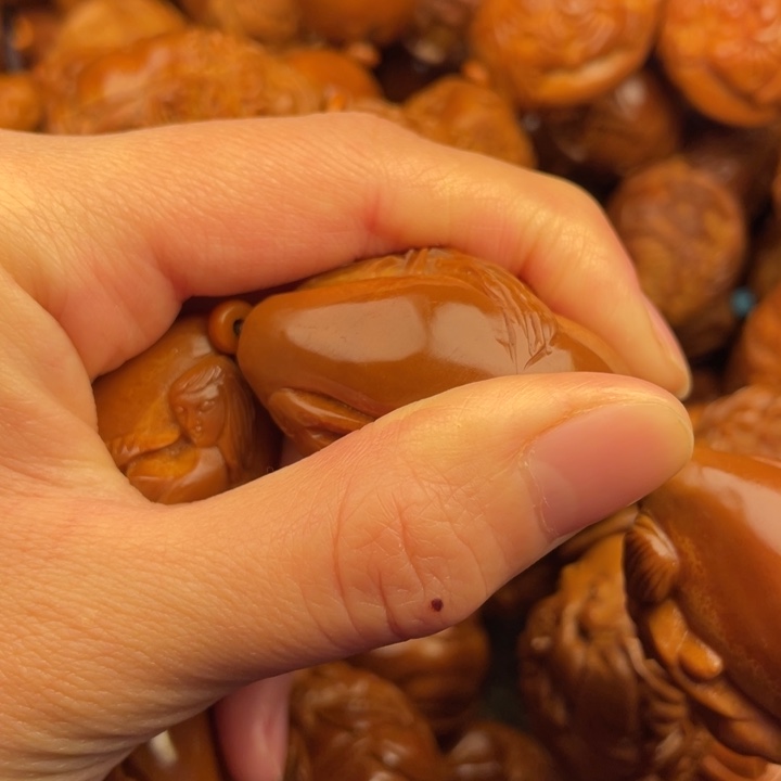 橄榄核吊坠四****啦橄榄