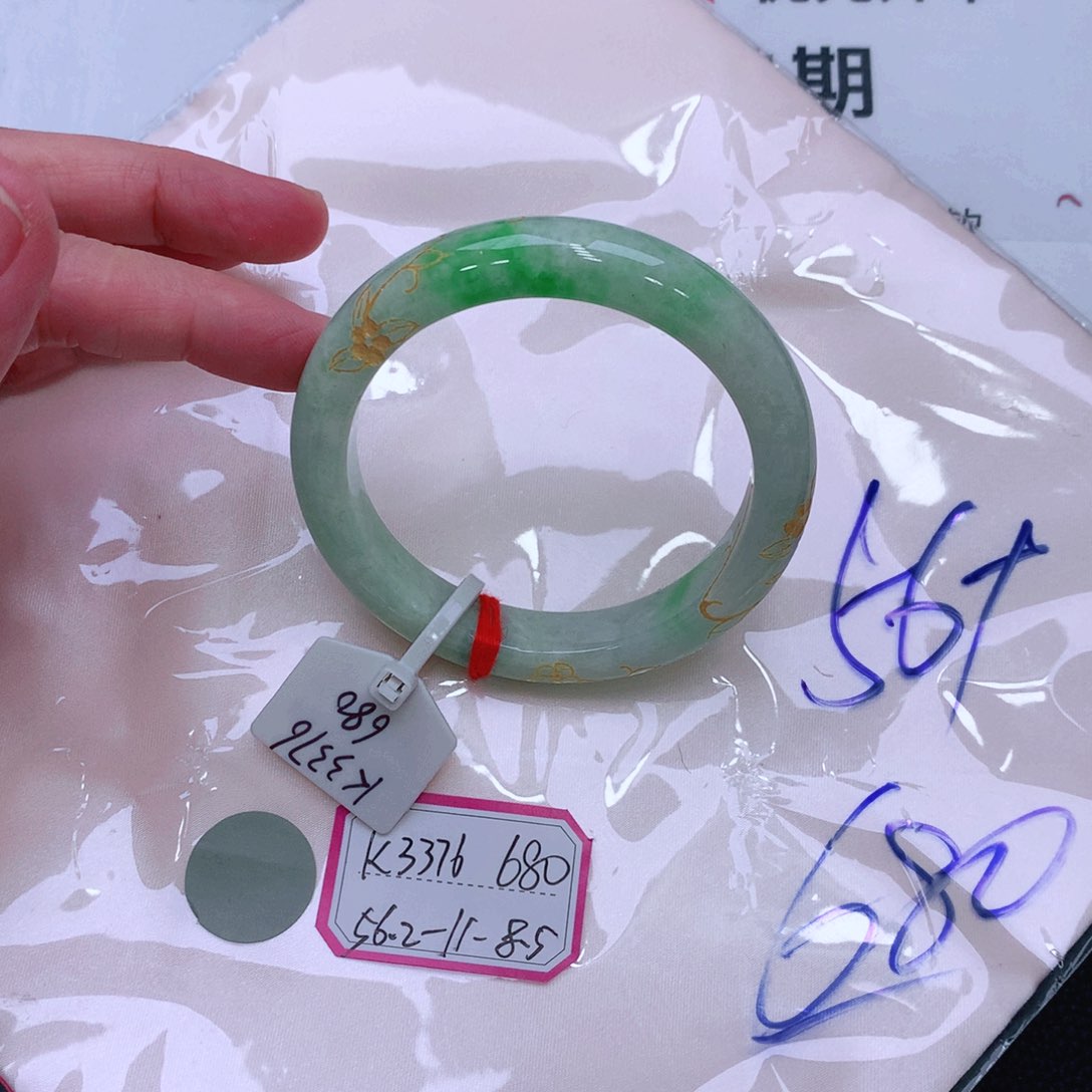 未镶嵌手镯翡翠缅甸翡翠手镯
