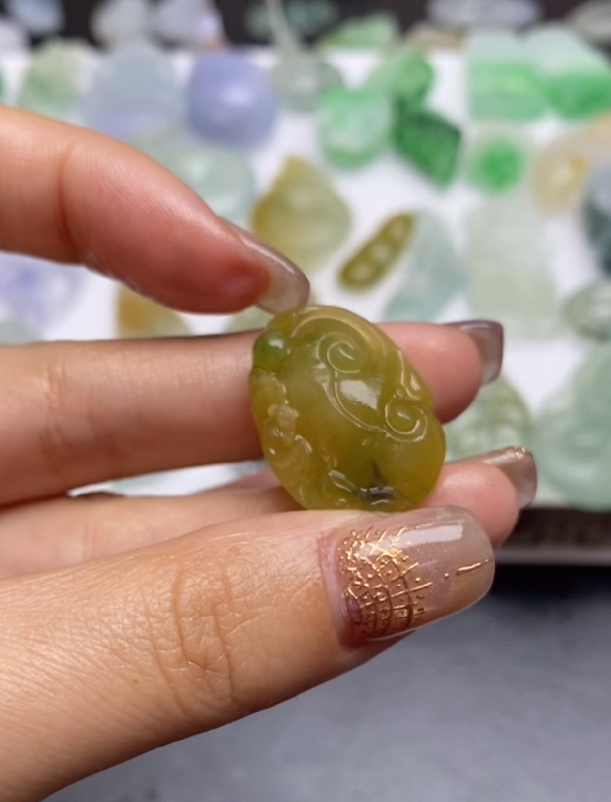 缅甸翡翠A货定制毛货多样性发一件~