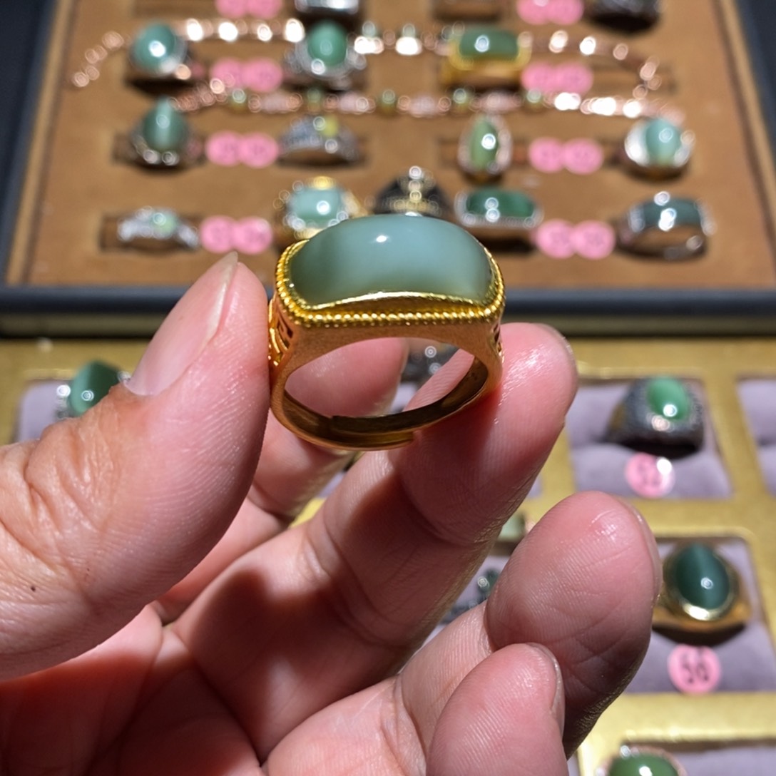 和田玉（碧玉）戒指未镶嵌