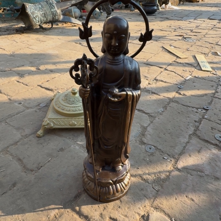 W***柔铜器物品理性消费