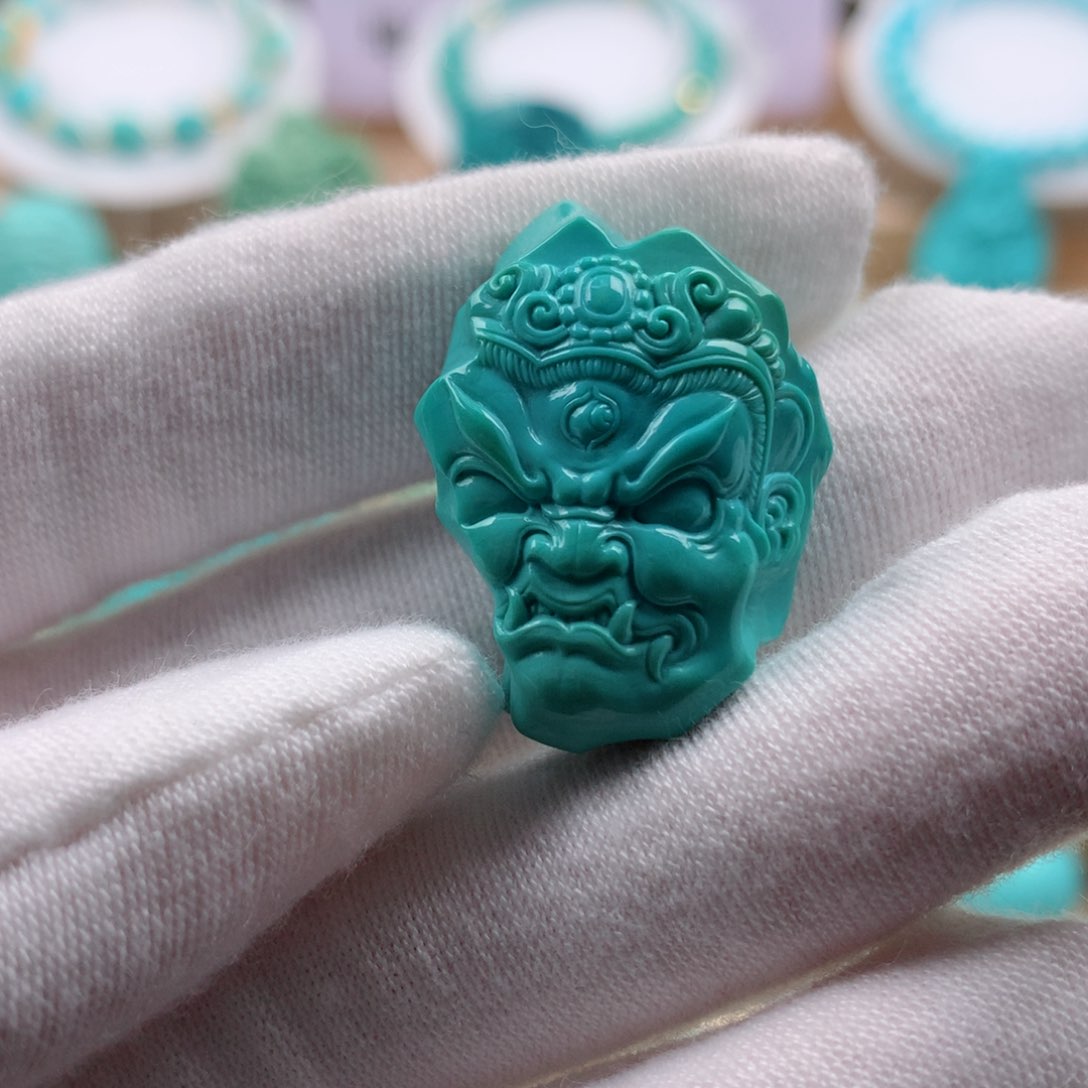 绿松石配饰未镶嵌