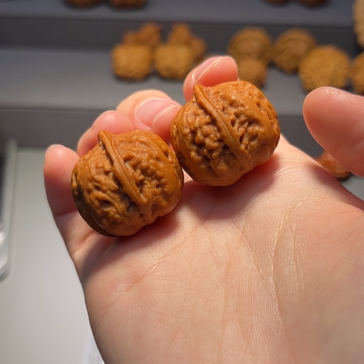 文玩核桃把件方墩561