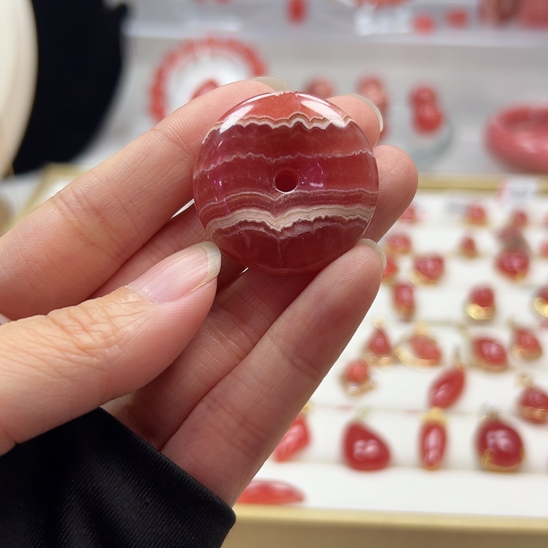 菱锰矿（红纹石）未镶嵌平安扣