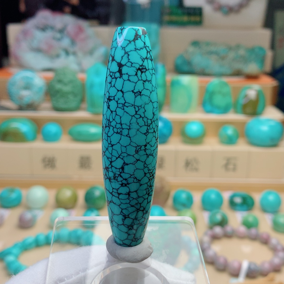 绿松石颈饰未镶嵌