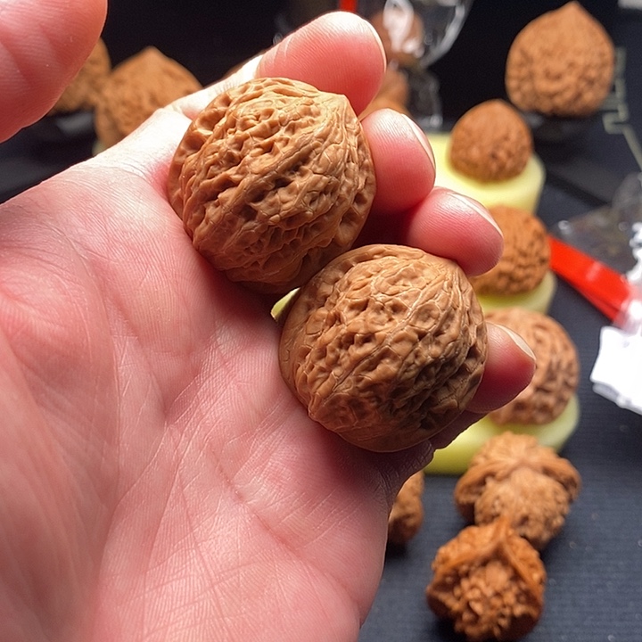 文玩核桃把件闪电34