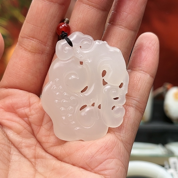 和田玉颈饰未镶嵌