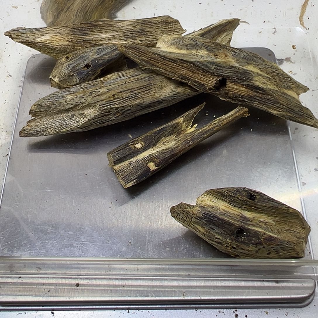 不***变沉香沉香碎屑块料30克