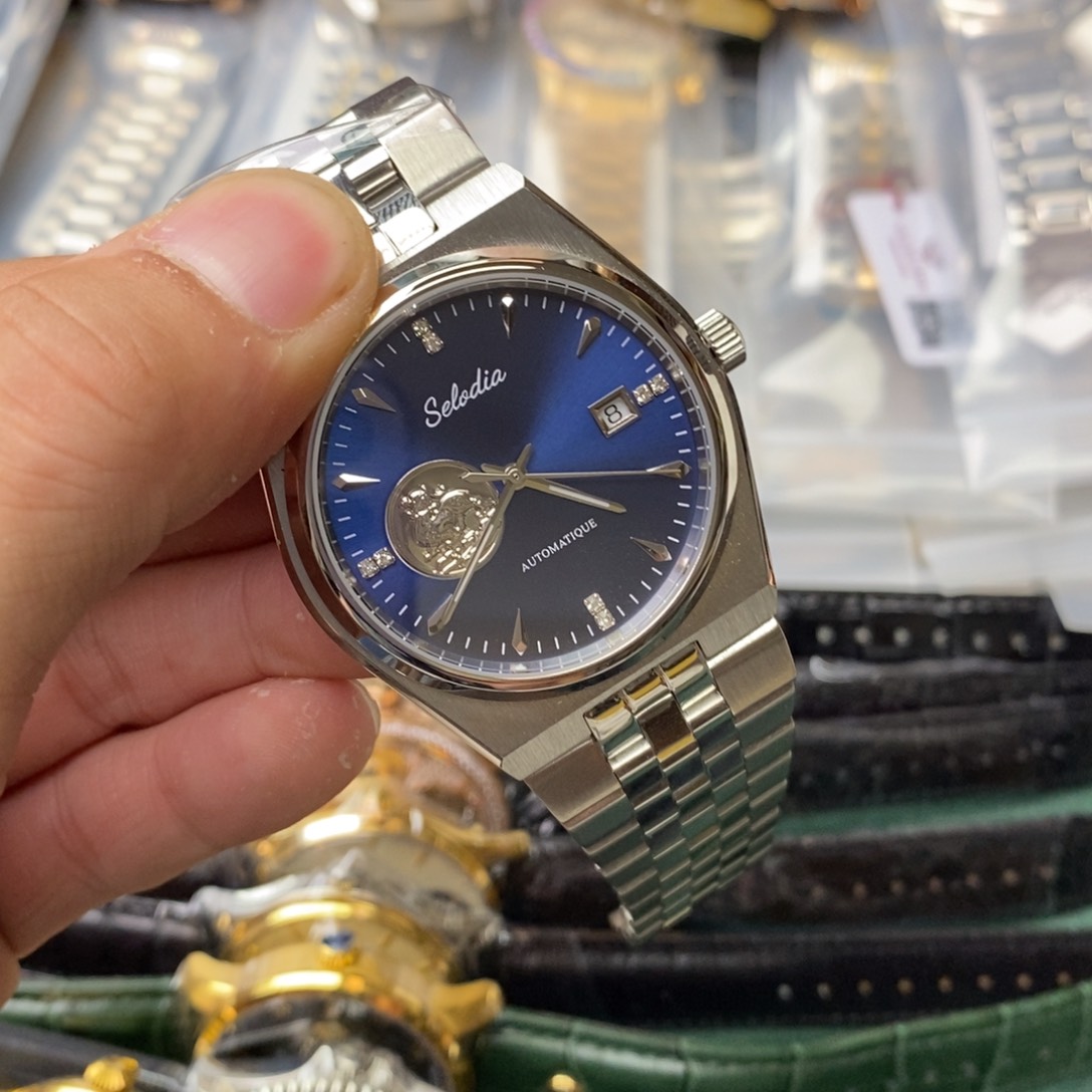 孤品闪电购手表一个