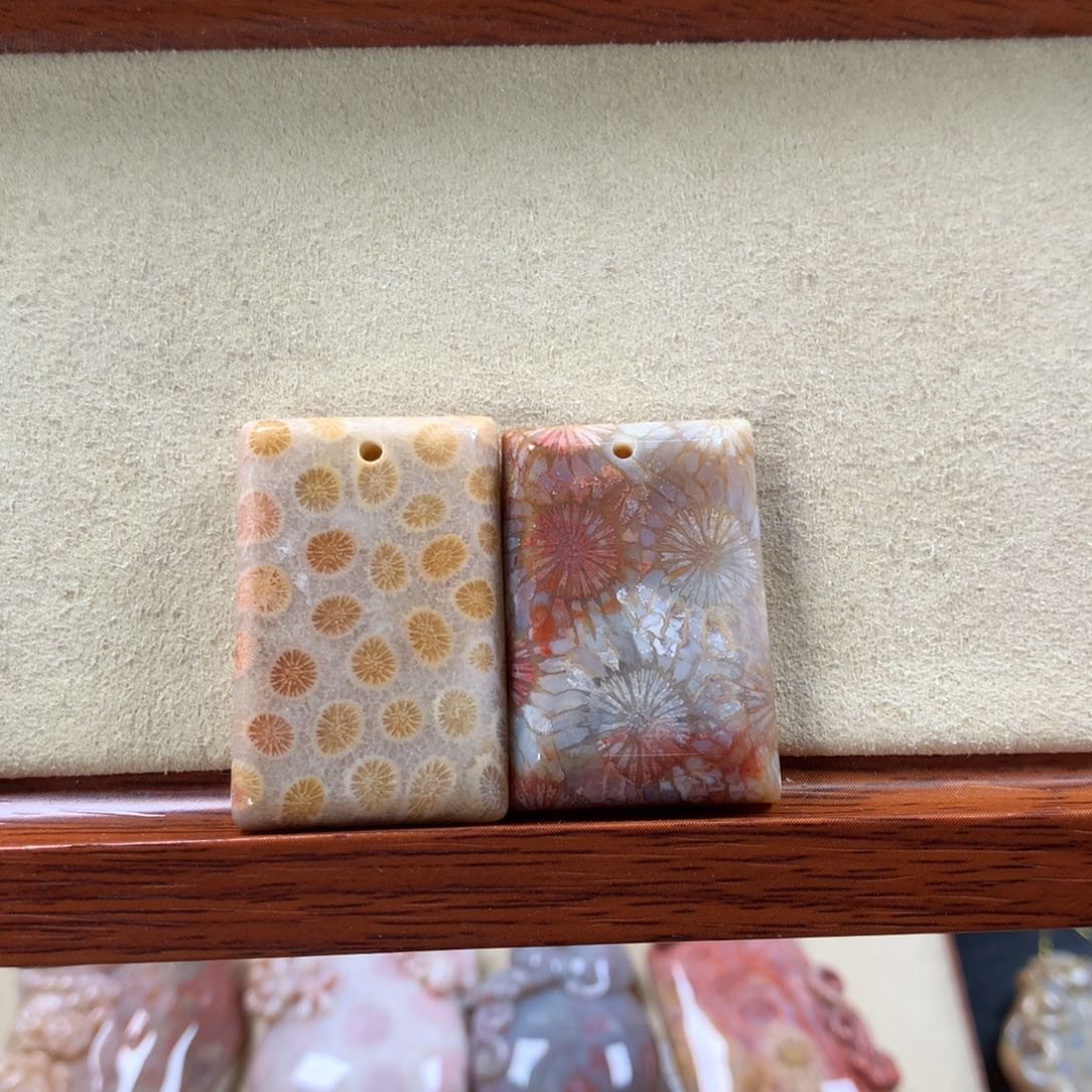 硅化珊瑚（珊瑚玉）吊坠30/个，可挑未镶嵌