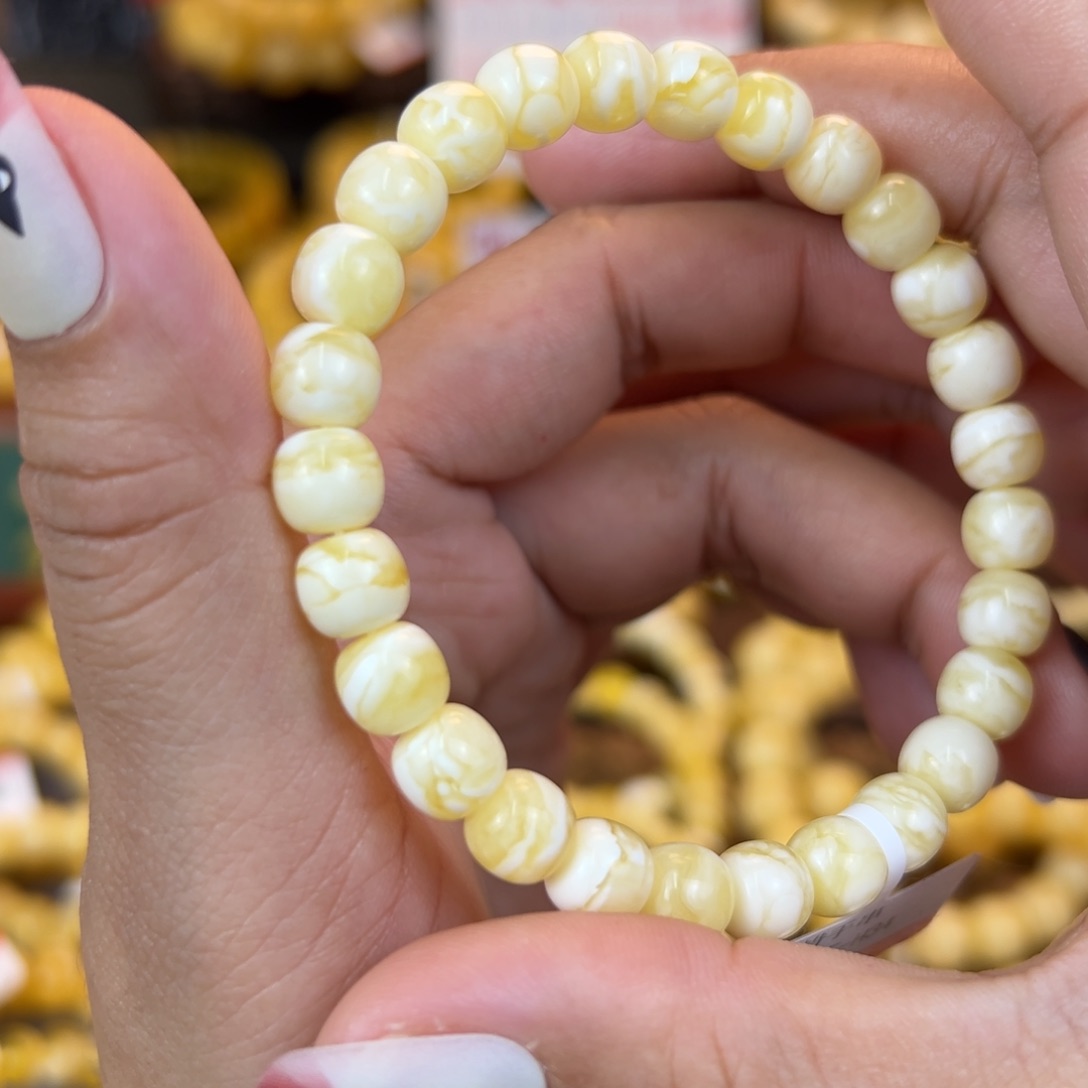 琥珀裸石未镶嵌ijjjjjnjmmjn