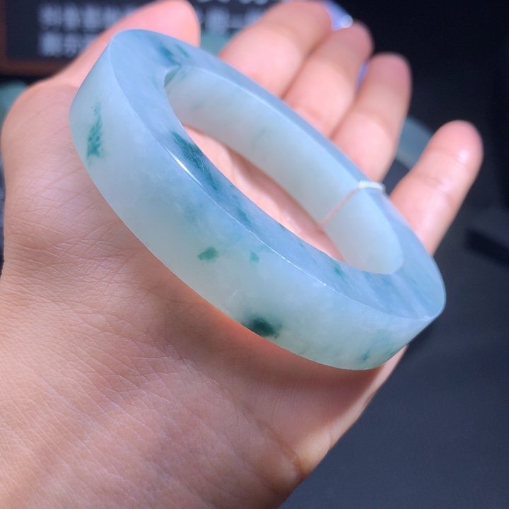 未镶嵌翡翠定制翡翠